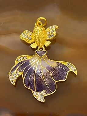 Gold-Tone Purple Enamel Flower Pendant Necklace